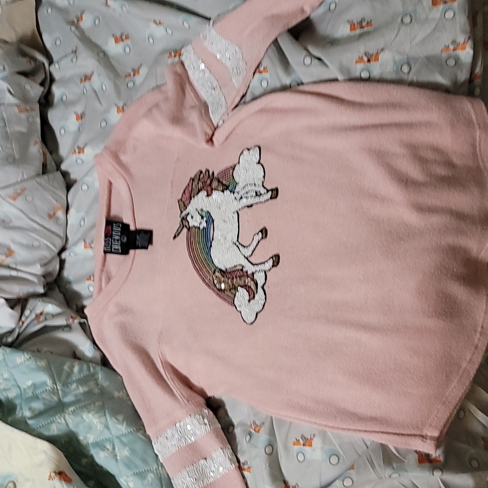 Girls three quarters sleeve shirt